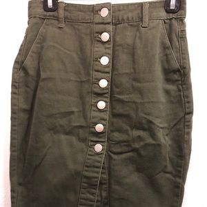 Forever 21 green skirt